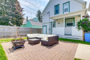 3 Mi to Road America Spacious Elkhart Lake Home!